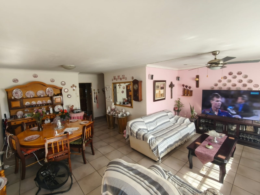 3 Bedroom Property for Sale in Rustenburg Central North West